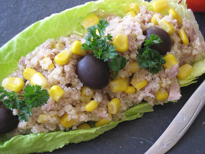 Quinoa Salad with Tuna, Corn and Olives
